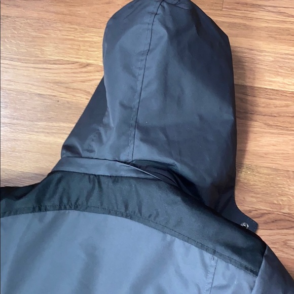 Urban Republic NWOT, boys XL gray coat with hood and pockets - Picture 11 of 13